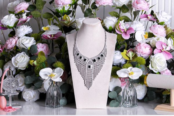 Daza Display floral arrangement